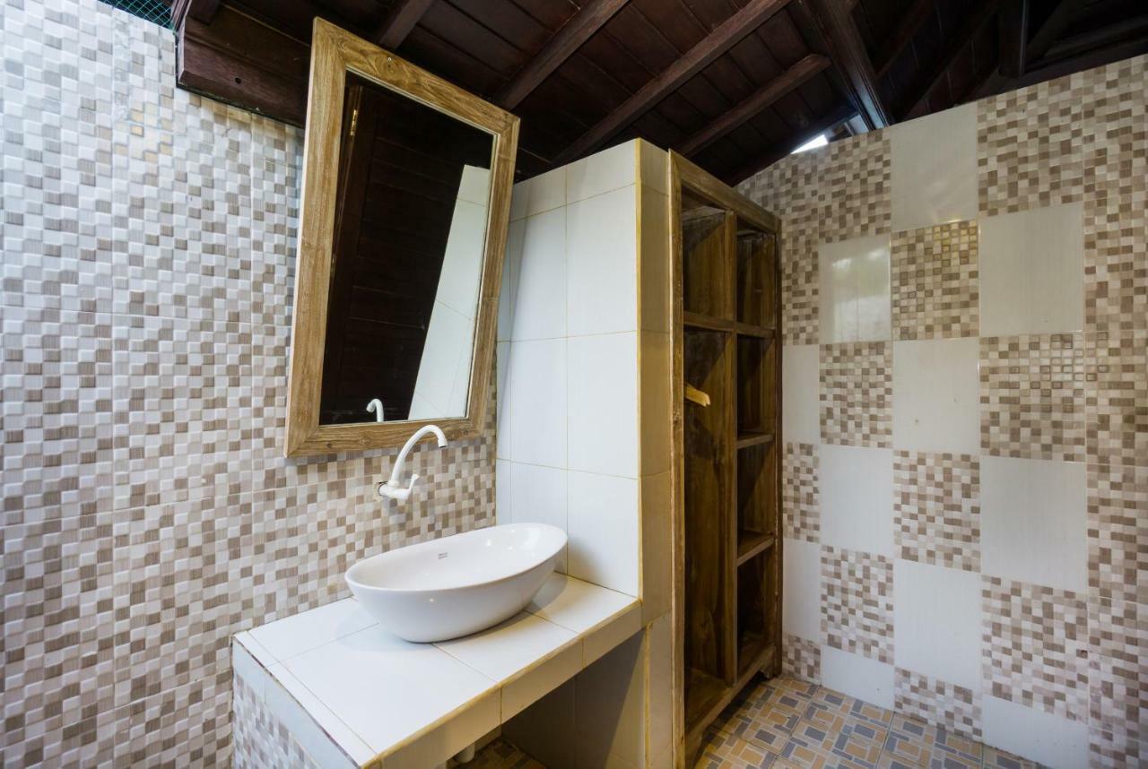 Agung Lembongan Bungalow ภายนอก รูปภาพ